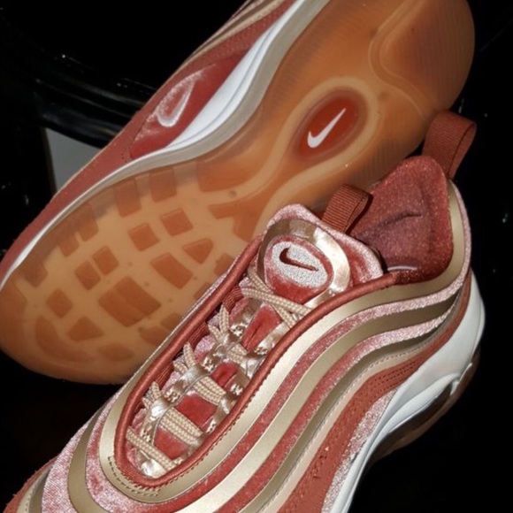 Nike Shoes - air max’s